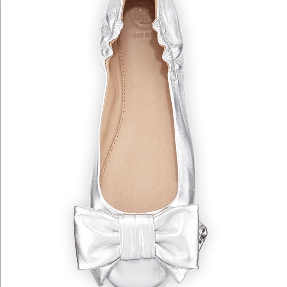 Tory Burch Silver Divine Bow Driver Ballet… - Picture 2 of 6